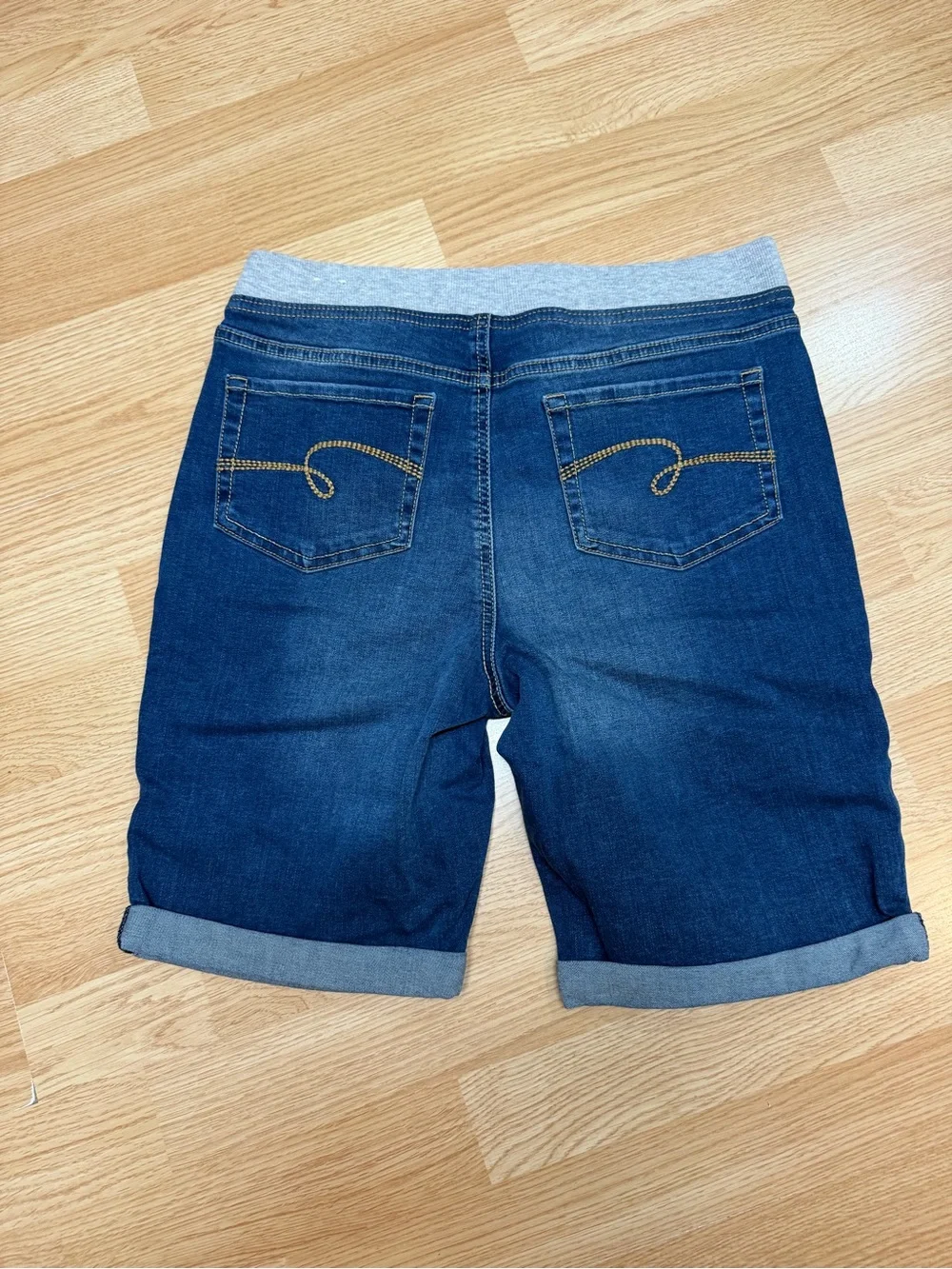 Justice Girls Plus Size 16 Denim Bermuda Shorts Pull On Knit Waist Cuffed